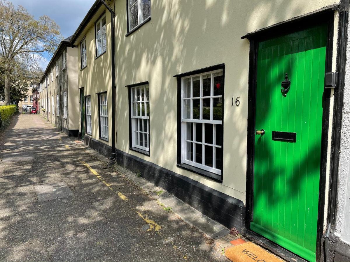 Charming Town Centre Character Cottage With Parking Stowmarket Esterno foto